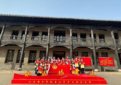 群团先锋：艺术设计系赴山西国民师范旧址 开展学雷锋实践活动